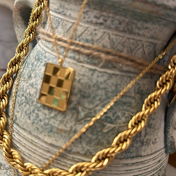 Gold necklace - Picture 5 of 7